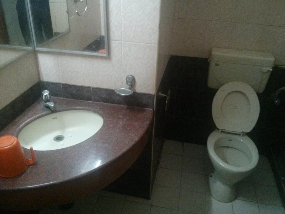Oyo 5377 Hotel Raaj Bhaavan 钦奈 外观 照片