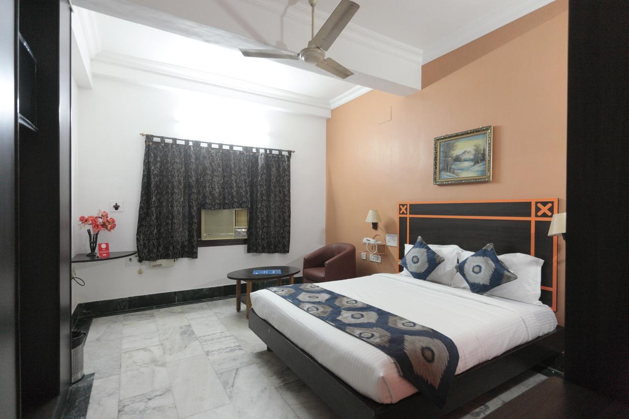 Oyo 5377 Hotel Raaj Bhaavan 钦奈 外观 照片