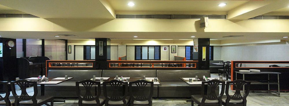 Oyo 5377 Hotel Raaj Bhaavan 钦奈 外观 照片
