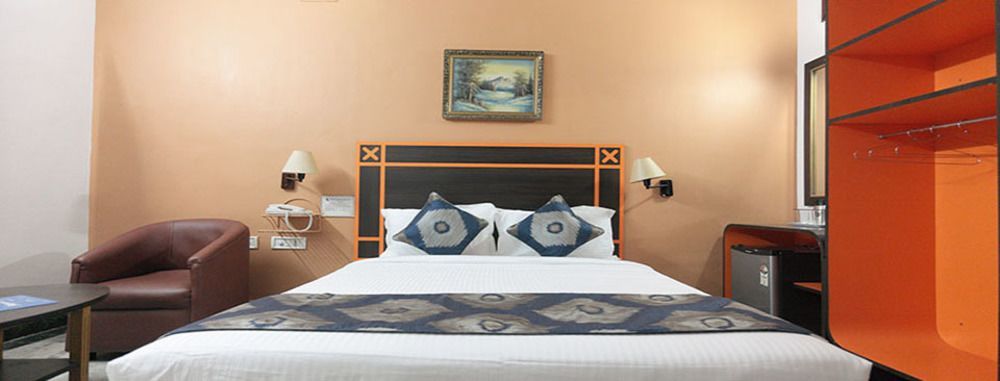 Oyo 5377 Hotel Raaj Bhaavan 钦奈 外观 照片